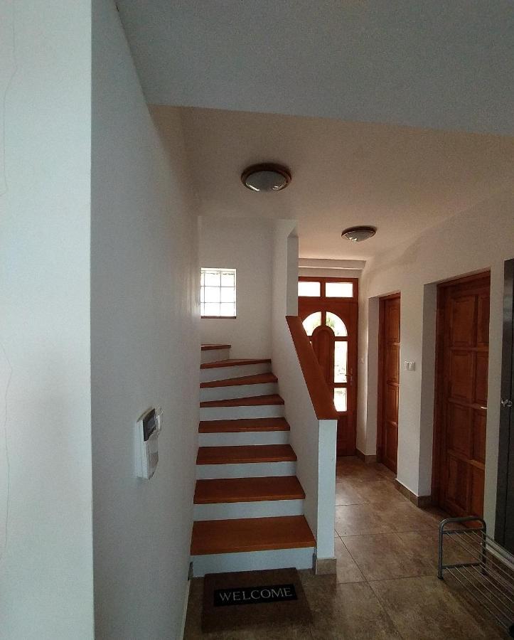 Lilla Villa Siofok Bagian luar foto