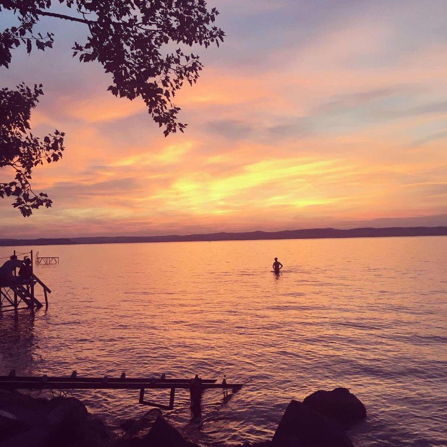 Lilla Villa Siofok Bagian luar foto